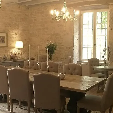 ゲストハウス Les Hauts De Saulies