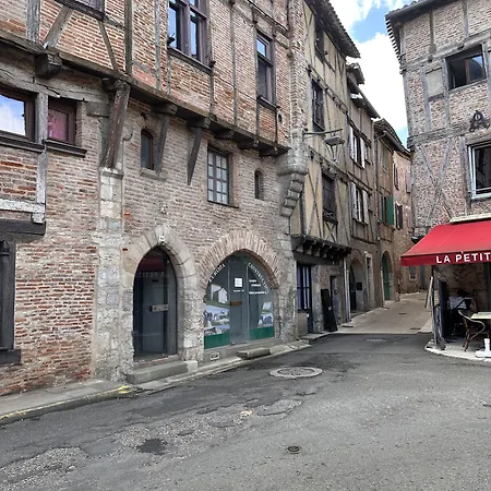 Les Hauts De Saulies Gæstehus