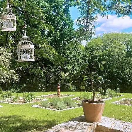 Les Hauts De Saulies Maison d'hôtes Vers (Lot)