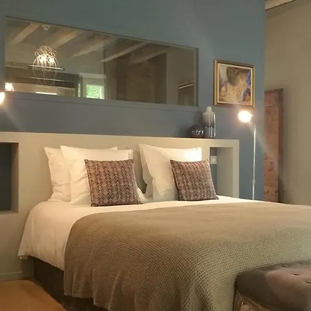 Les Hauts De Saulies Maison d'hôtes Vers (Lot)