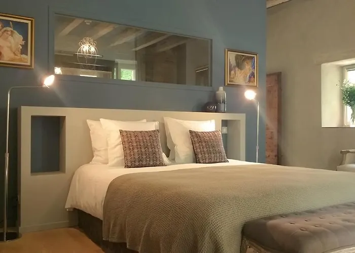 Les Hauts De Saulies Penzion Vers (Lot)